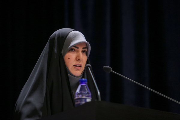 در شعر آیینی به آمیزهای از حماسه، ماتم، توحید، اخلاق، فداکاری و ایثار از فرهنگ عاشورایی نیاز داریم در شعر آیینی به آمیزهای از حماسه، ماتم، توحید، اخلاق، فداکاری و ایثار از فرهنگ عاشورایی نیاز داریم