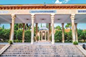 حافظ، عزیزکرده خداوند است