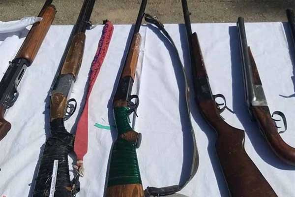 عکس | کشف ۱۱۷ قبضه سلاح در سیستان و بلوچستان پس از جمعه سیاه عکس | کشف ۱۱۷ قبضه سلاح در سیستان و بلوچستان پس از جمعه سیاه