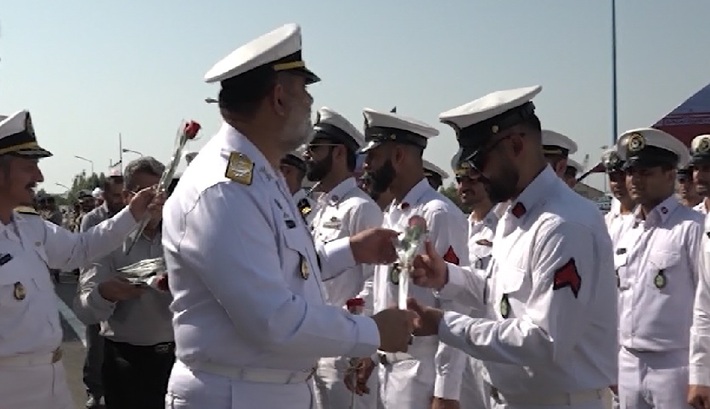 هشتاد و چهارمین ناوگروه رزمی، اطلاعاتی و عملیاتی نیروی دریایی ارتش جمهوری اسلامی ایران پس از ماموریت ۸۶ روزه در آب‌های آزاد و بین المللی به میهن بازگشت.