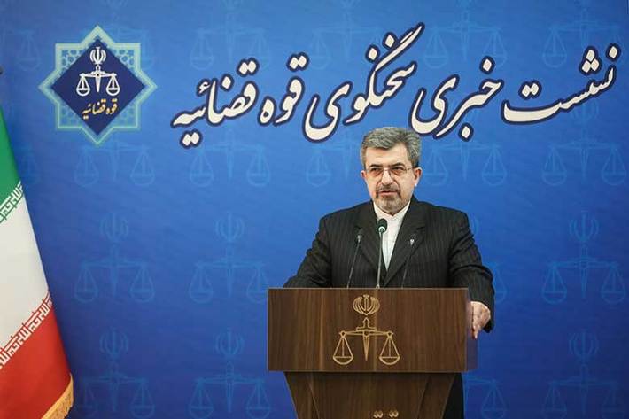 سخنگوی قوه‌قضاییه از صدور هزار و ۲۴ کیفرخواست برای متهمان اغتشاشات اخیر در تهران خبر داد.