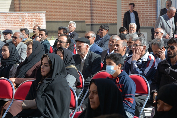 افتتاح و بهره برداری از پروژه 24 واحدی خیرین مسکن ساز شهرستان بروجن با اعتباری بالغ بر 40 میلیارد تومان افتتاح و بهره برداری از پروژه 24 واحدی خیرین مسکن ساز شهرستان بروجن با اعتباری بالغ بر 40 میلیارد تومان