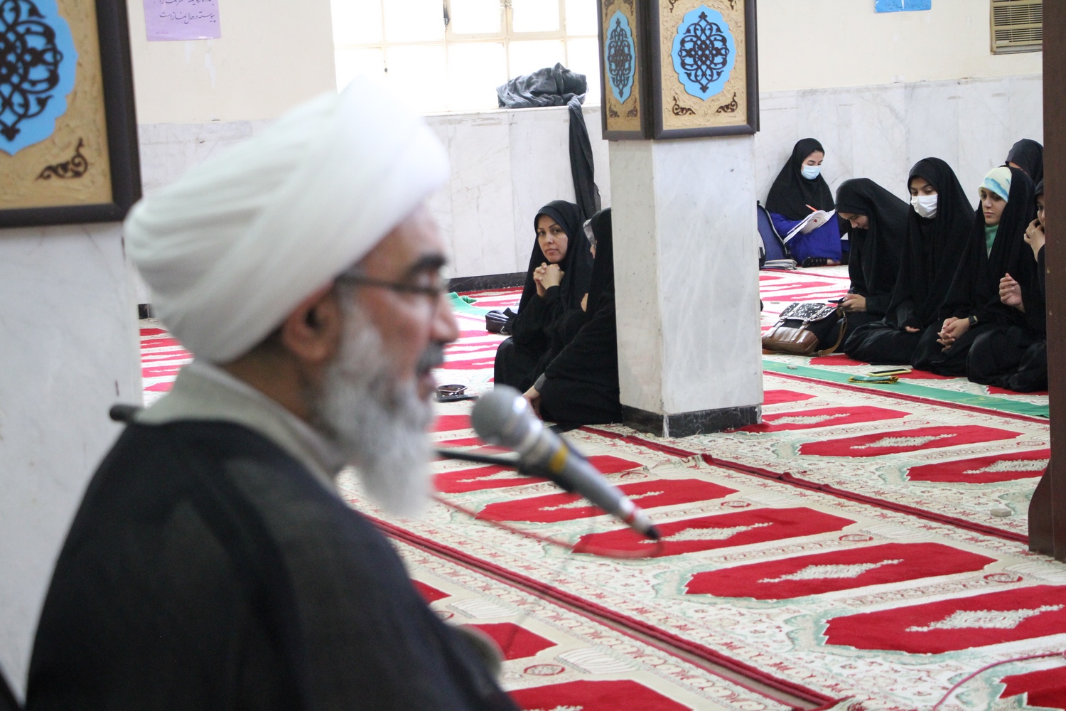 دیدار صمیمی با دانشجویان