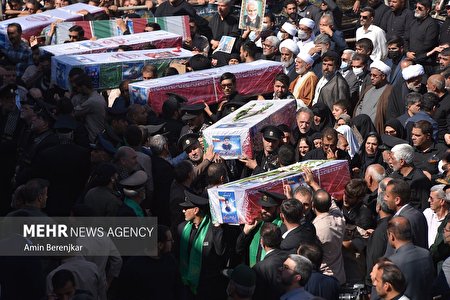 ببینید | مراسم تشییع پیکر شهدای حمله تروریستی شیراز