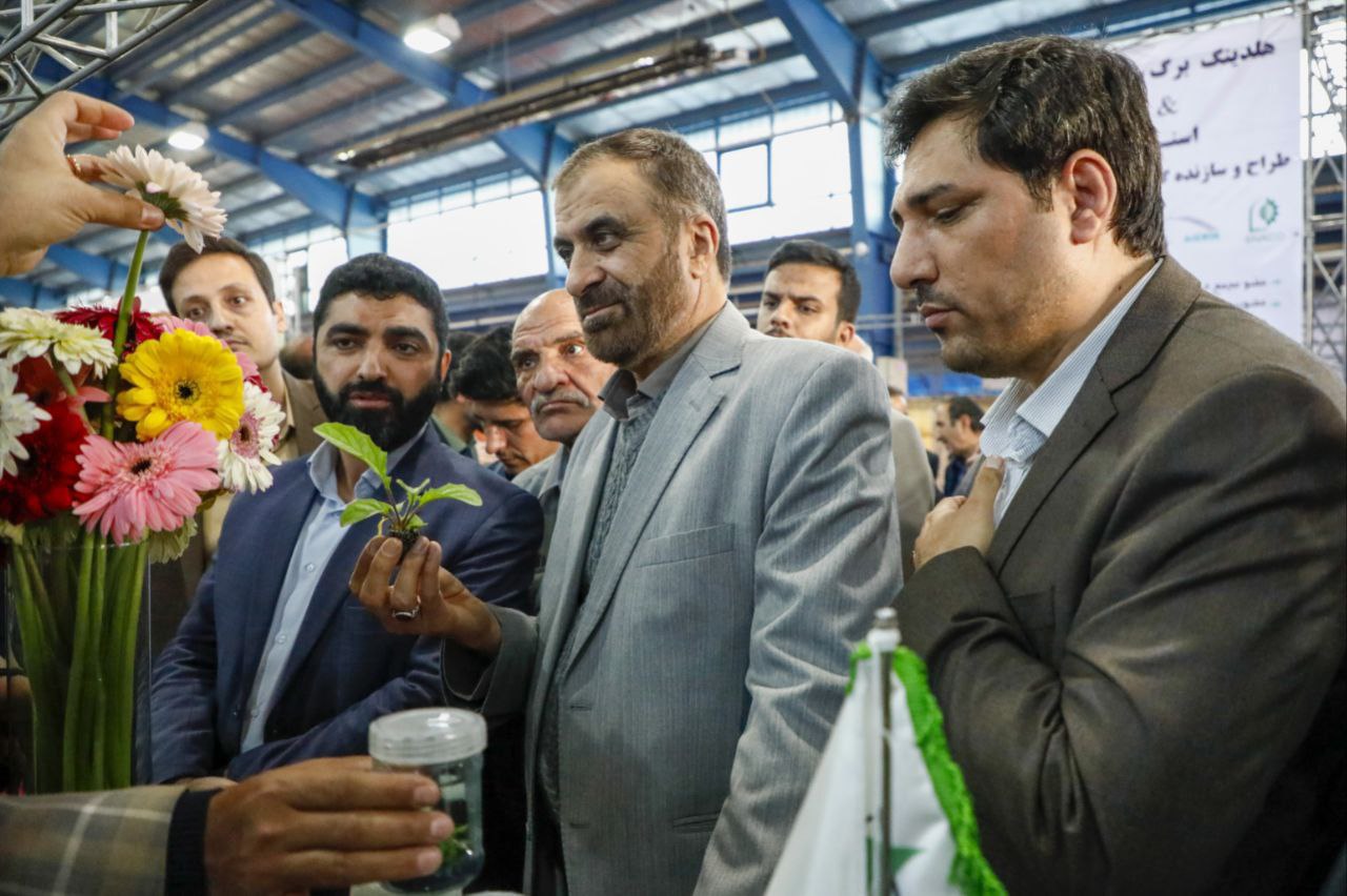 افتتاح پنجمين نمايشگاه جامع صنعت کشاورزي در محل نمایشگاه دائمی و بین الملل استان افتتاح پنجمين نمايشگاه جامع صنعت کشاورزي در محل نمایشگاه دائمی و بین الملل استان