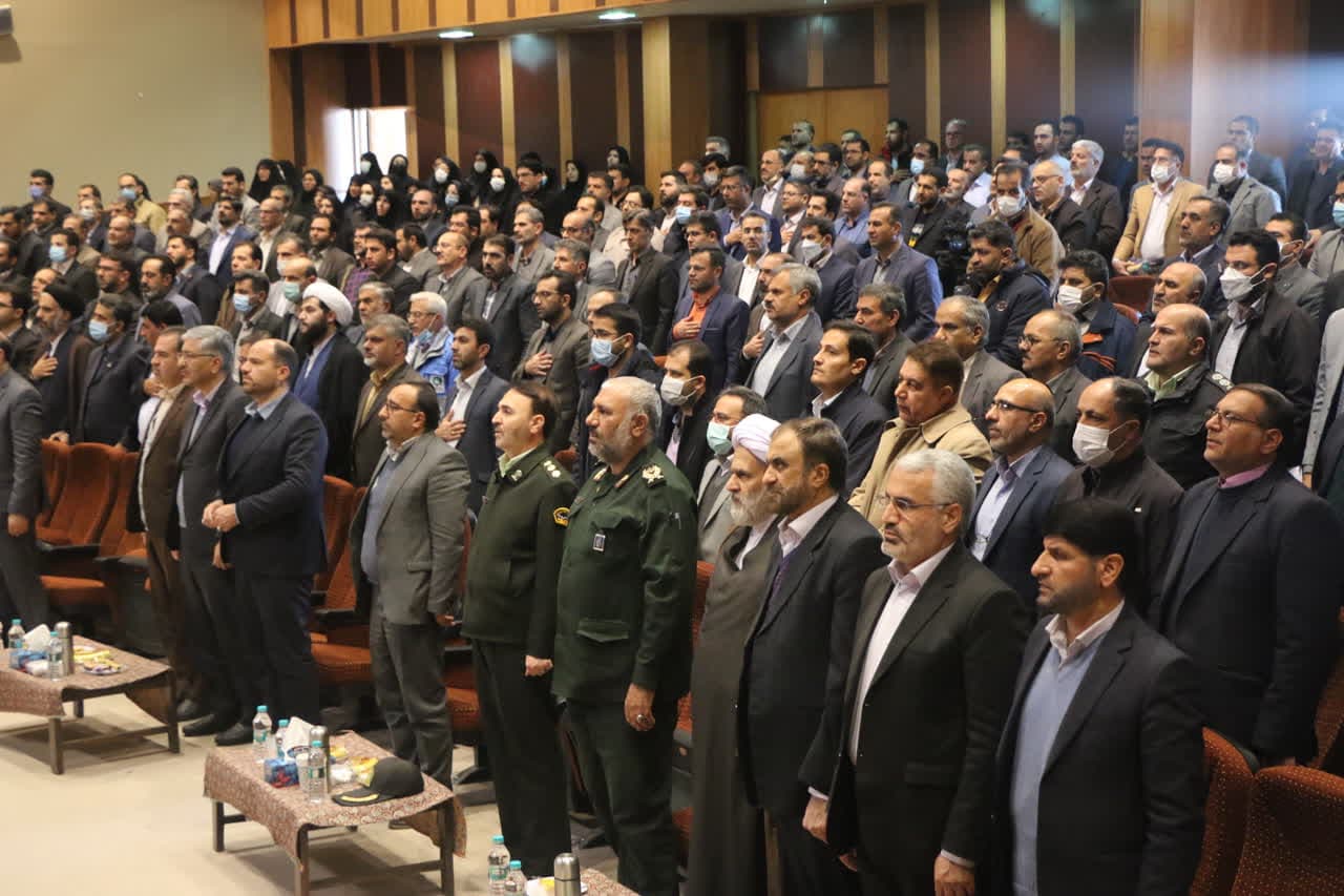 شیوه جدید دشمن در مقابله با انقلاب ایجاد یاس و نا امیدی در میان مردم،جوانان و جامعه است شیوه جدید دشمن در مقابله با انقلاب ایجاد یاس و نا امیدی در میان مردم،جوانان و جامعه است