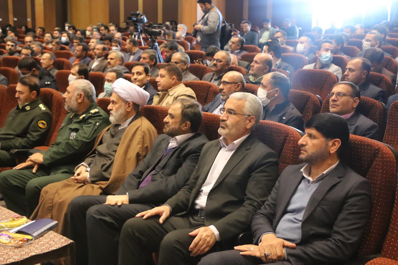 شیوه جدید دشمن در مقابله با انقلاب ایجاد یاس و نا امیدی در میان مردم،جوانان و جامعه است شیوه جدید دشمن در مقابله با انقلاب ایجاد یاس و نا امیدی در میان مردم،جوانان و جامعه است