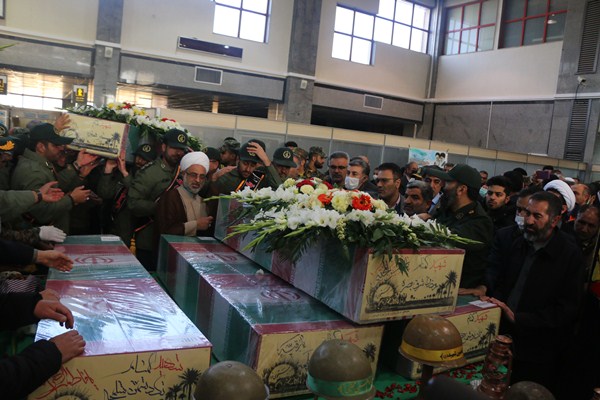 ورود 5 شهید گمنام به شهرکرد مرکز استان چهار محال و بختیاری ورود 5 شهید گمنام به شهرکرد مرکز استان چهار محال و بختیاری