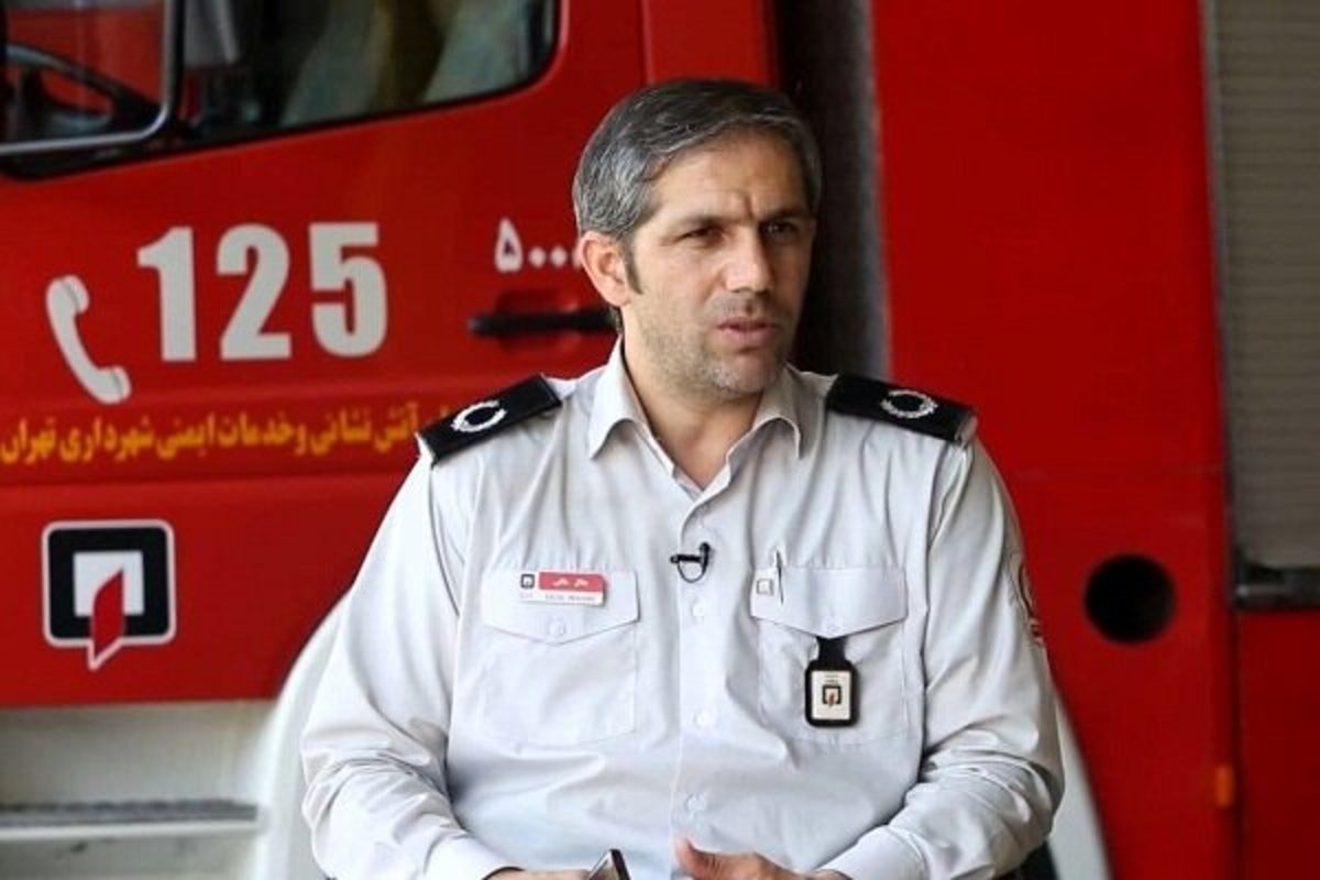سخنگوی سازمان آتش نشانی شهرداری تهران از حریق یک دستگاه اتوبوس بی آر تی در خیابان ولیعصر (عج) خبر داد.