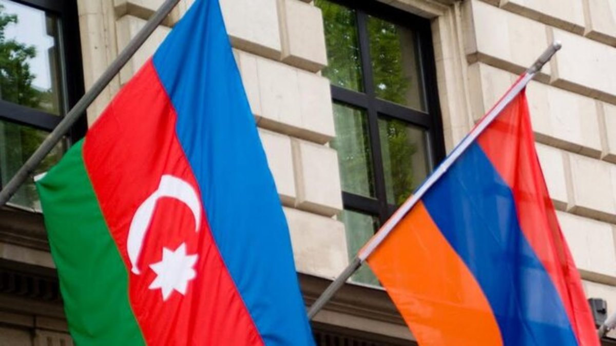 وزارت دفاع جمهوری آذربایجان امروز پنج‌شنبه اعلام کرد، یگان‌های نیروهای مسلح جمهوری آذربایجان، کنترل تعدادی ارتفاعات و مناطق در منطقه لاچین در نزدیکی مرز با ارمنستان را به دست گرفتند.