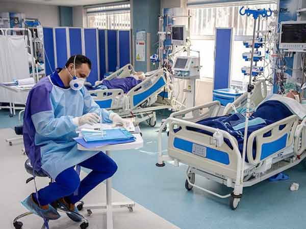 روند افزایشی ابتلا به کرونا ادامه دارد |‌ کدام افراد در موج جدید بیشتر بستری می‌شوند؟