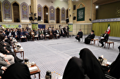 گزارش تصویری | دیدار جمعی از شاعران با رهبر انقلاب
