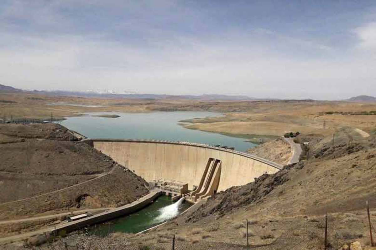 ‌حجم آب ذخیره شده در سد‌های تهران از ابتدای سال آبی جاری ‌تا بیست و یکم فروردین امسال حدود 361میلیون متر مکعب برآورد شده است که در مقایسه با مدت مشابه سال گذشته حدود 86 میلیون متر مکعب کاهش را نشان می‌دهد.