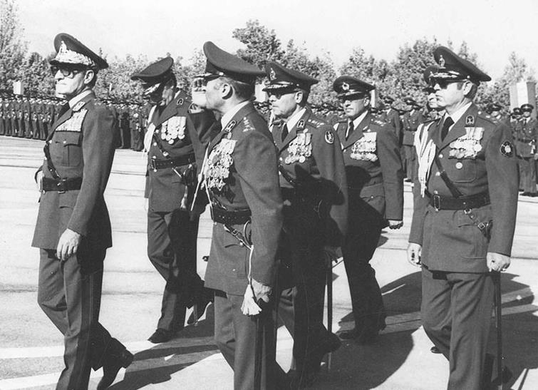 ارتش جمهوری اسلامی قویترین نیروی نظامی منطقه ارتش جمهوری اسلامی قویترین نیروی نظامی منطقه