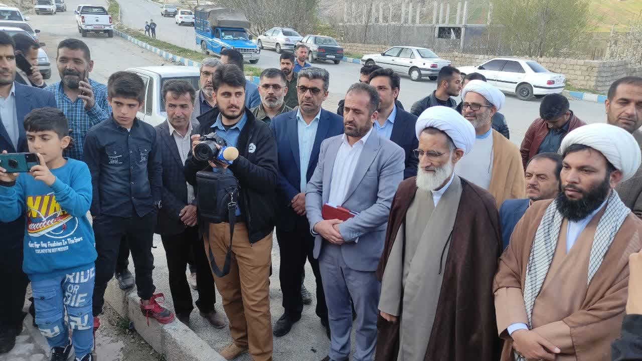 بازدید نماینده ولی فقیه در استان چهار محال و بختیاری از باغات شهرستان کوهرنگ و دو آب صمصامی