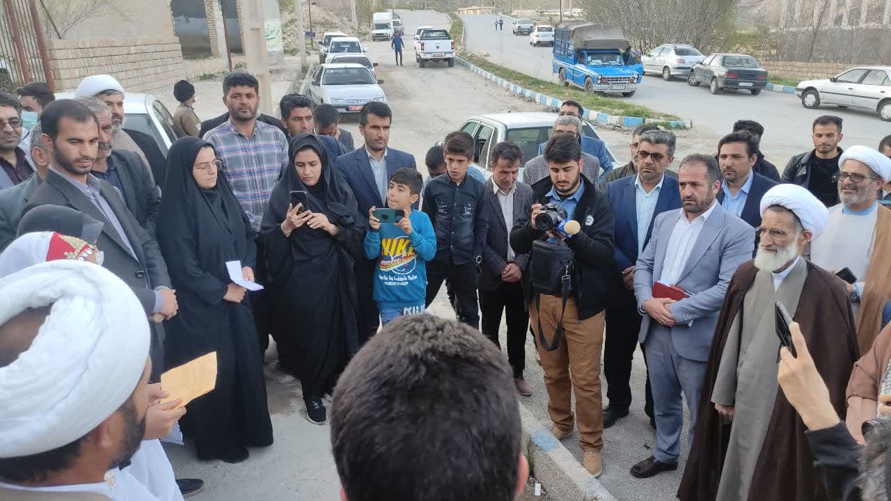 بازدید نماینده ولی فقیه در استان چهار محال و بختیاری از باغات شهرستان کوهرنگ و دو آب صمصامی