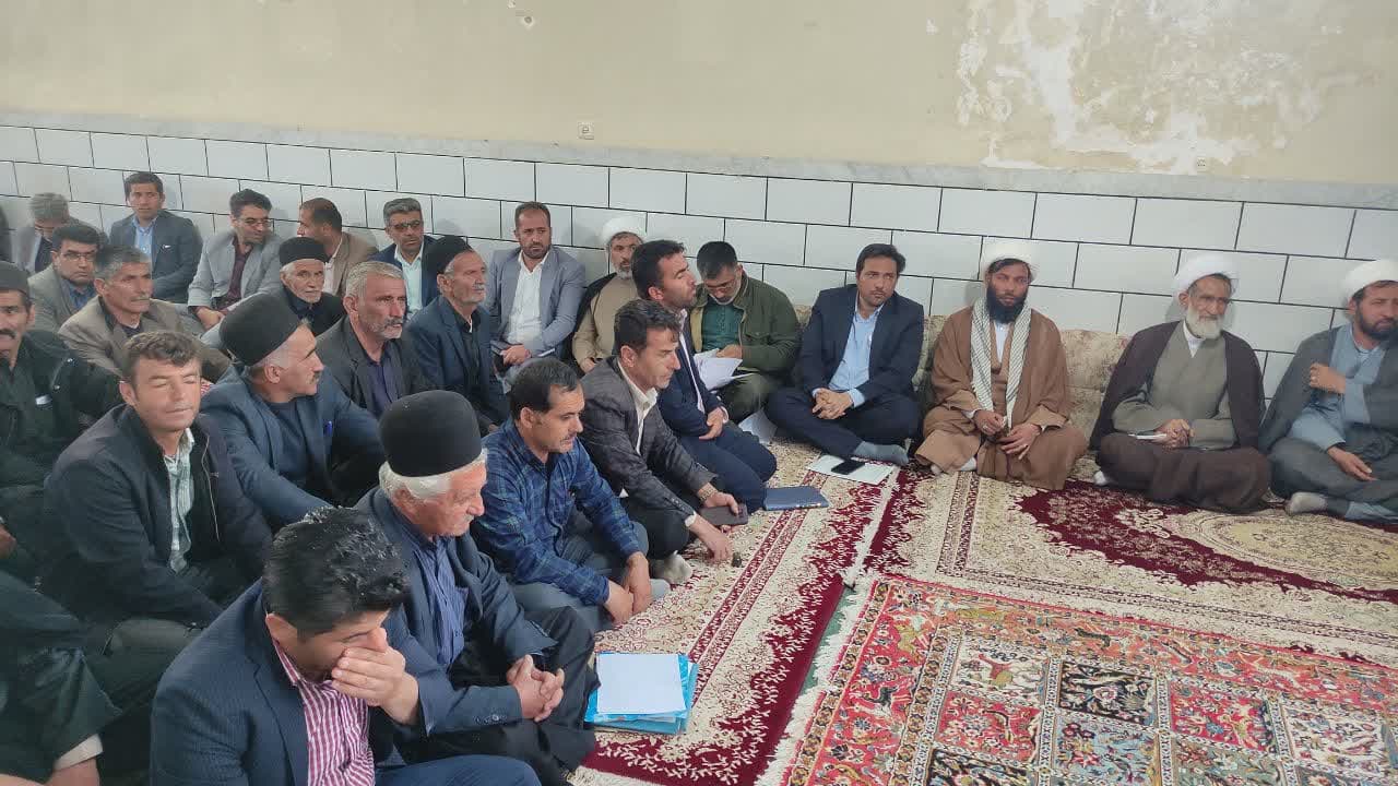 بازدید نماینده ولی فقیه در استان چهار محال و بختیاری از باغات شهرستان کوهرنگ و دو آب صمصامی