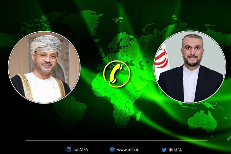 گفتگوی تلفنی وزرای خارجه ایران و عمان پیرامون لغو تحریم‌ها