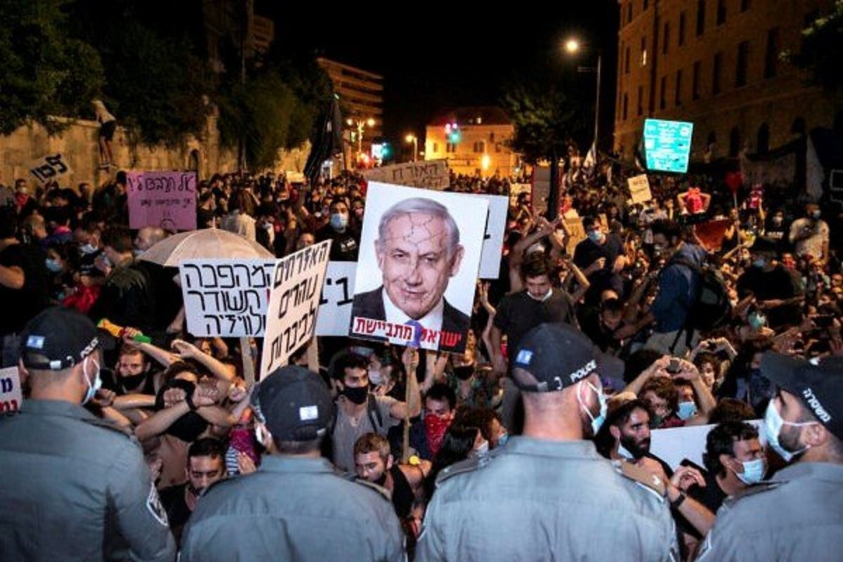 منابع خبری از برگزاری تظاهرات اعتراضی در شهر‌های قدس، تل آویو و حیفا در فلسطین اشغالی ضد سیاست‌های نخست وزیر رژیم صهیونیستی خبر دادند.