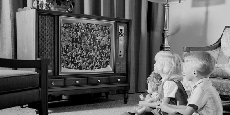 تاریخچه ای مختصر از اولین تلویزیون ها در ایران تاریخچه ای مختصر از اولین تلویزیون ها در ایران