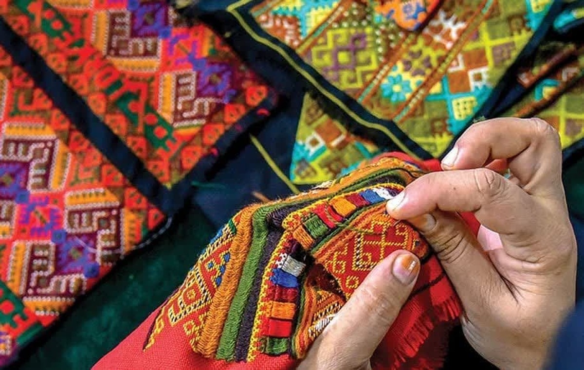 آموزش صنایع دستی برای 240 هنرجوی شهرستان‌های جازمویان و کهنوج