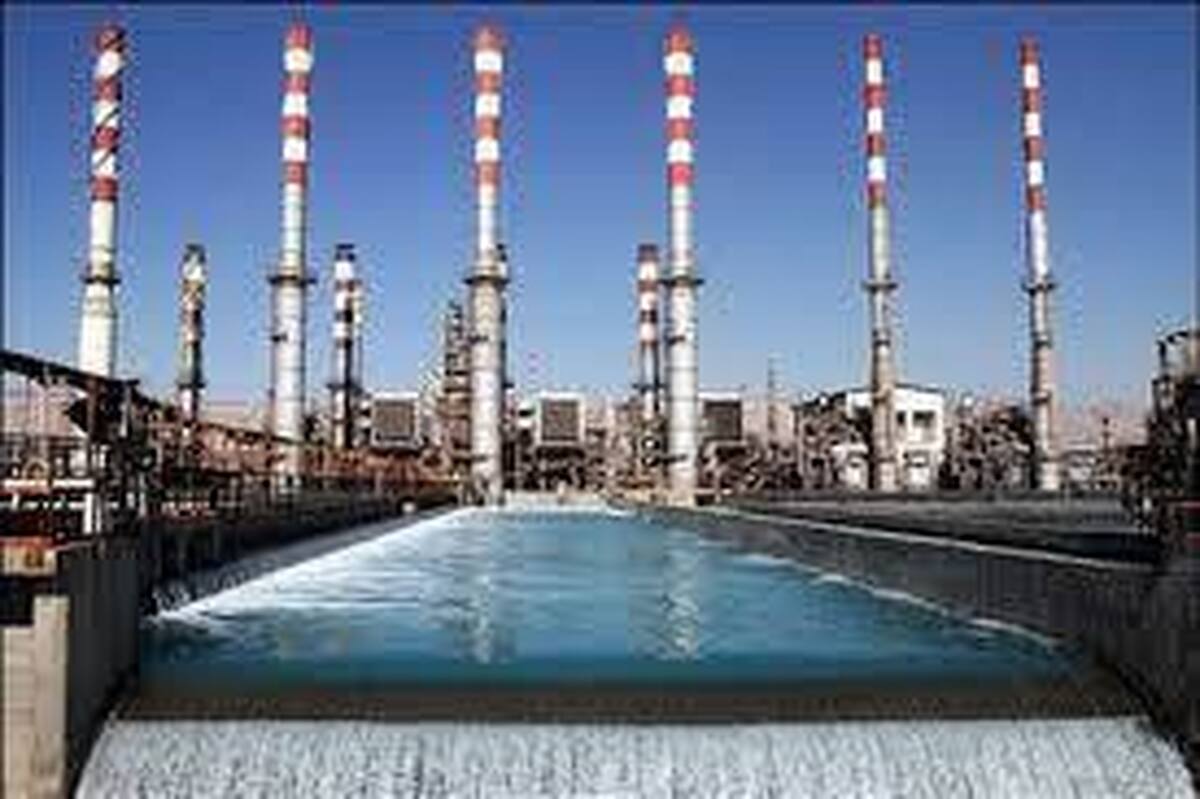 رئیس سازمان صنعت، معدن و تجارت هرمزگان گفت: شرکت پالایش نفت پایا در بندرعباس آماده بهره برداری است.
