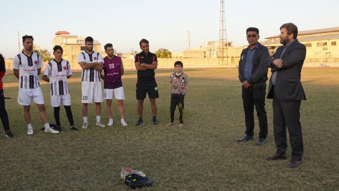 برای شادی مردم و سربلندی دیارمان با تمام توان بجنگید