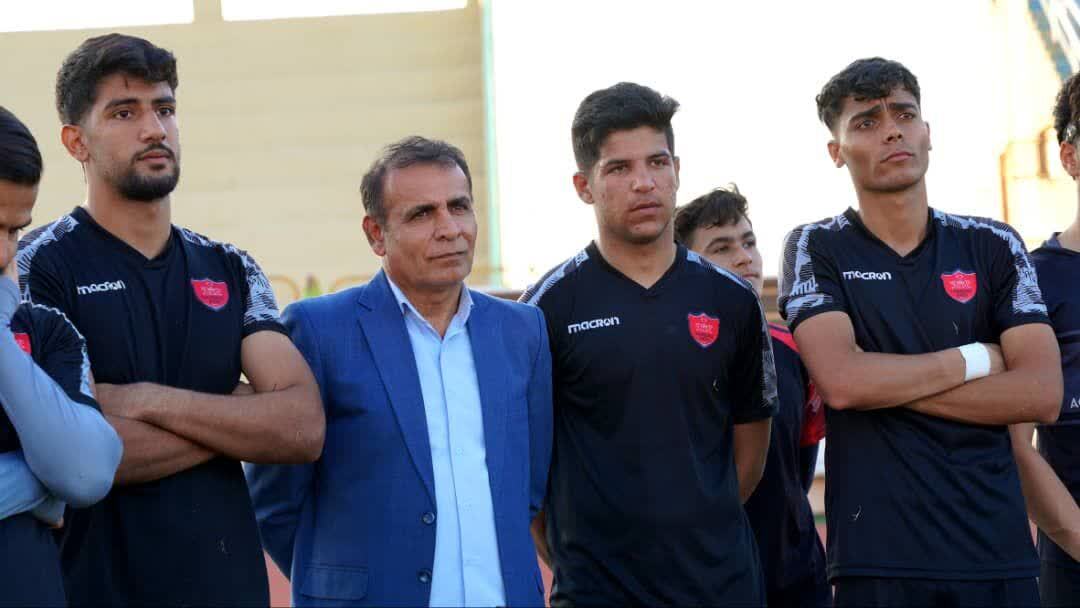 برای شادی مردم و سربلندی دیارمان با تمام توان بجنگید