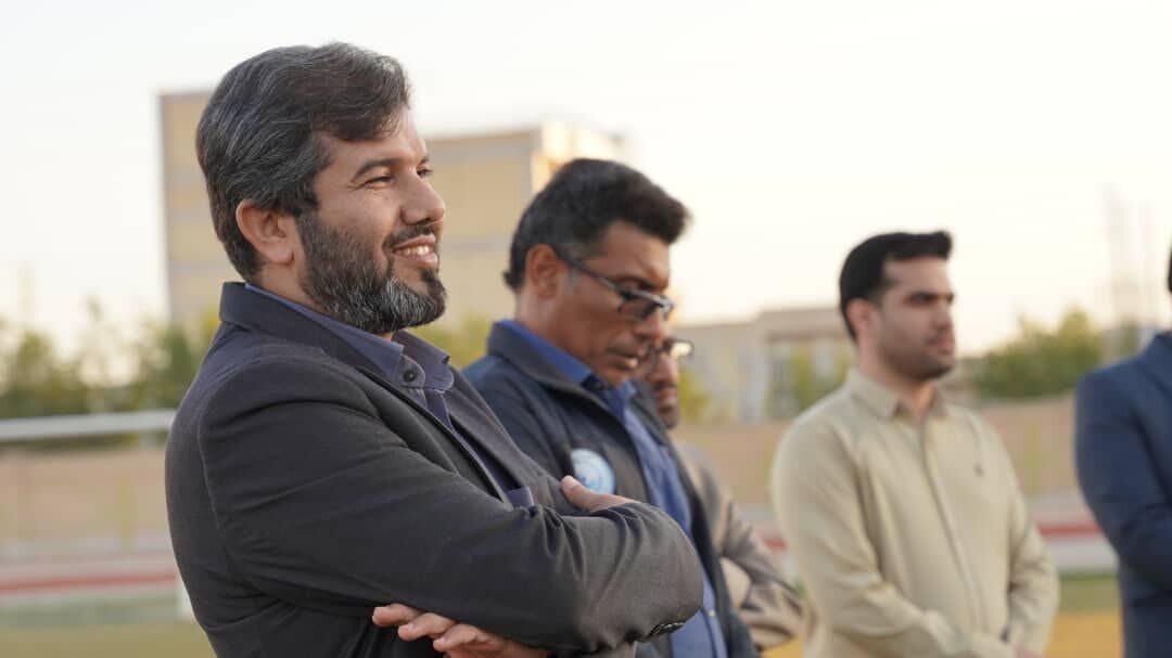 برای شادی مردم و سربلندی دیارمان با تمام توان بجنگید