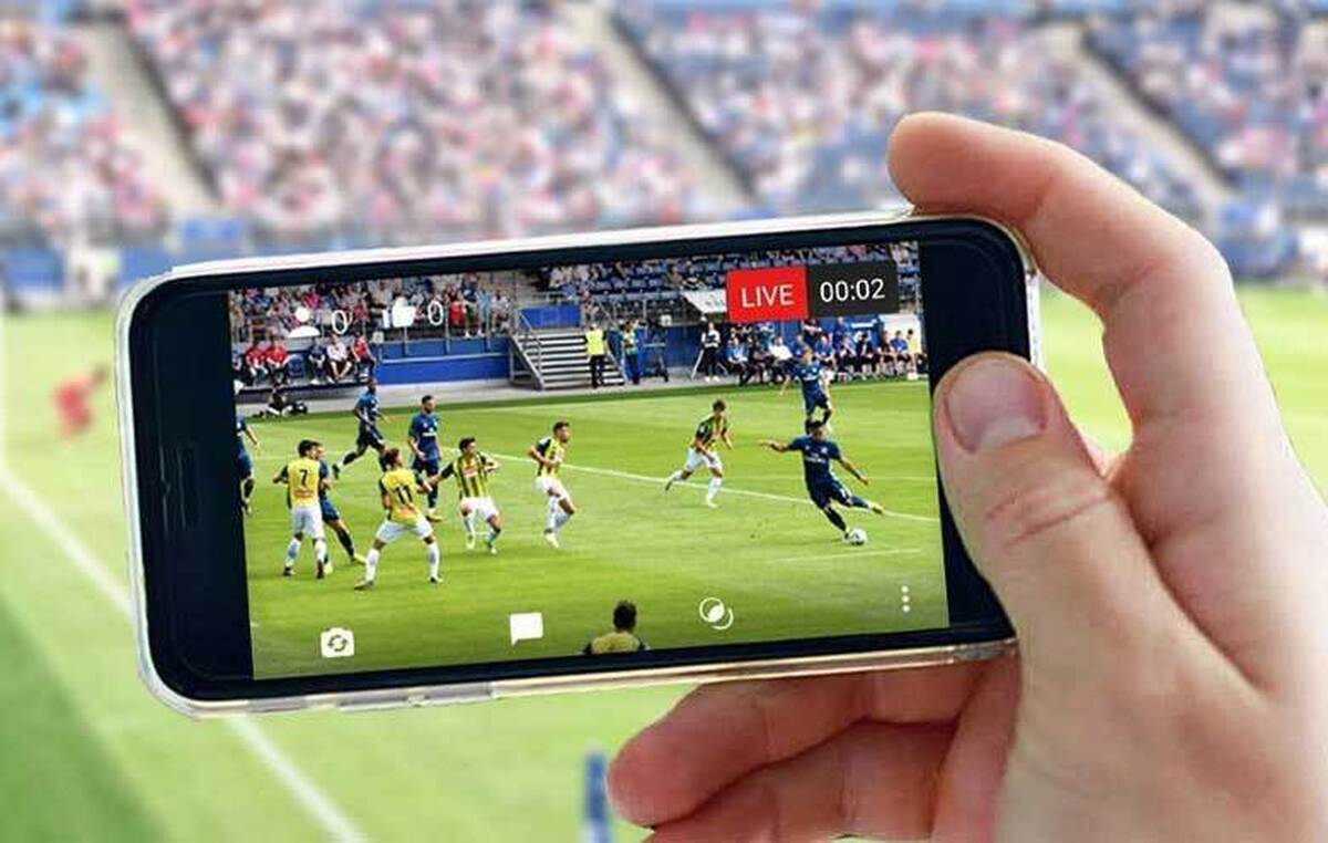 در دنیای امروز، تعداد زیادی از وب‌سایت‌ها و پلتفرم‌های دیجیتالی وجود دارند که پخش زنده مسابقات فوتبال را به علاقمندان ارائه می‌دهند. با این حال، دسترسی به این محتوا اغلب نیازمند پرداخت هزینه‌های اشتراک است تا بتوانید بازی‌ها را با کیفیت مطلوب تماشا کنید.