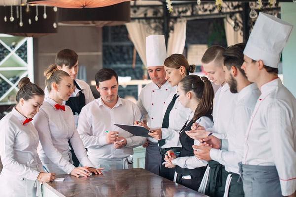 راهنمای مدیریت رستوران؛ 7 نکته مهم که باید بدانید! راهنمای مدیریت رستوران؛ 7 نکته مهم که باید بدانید!