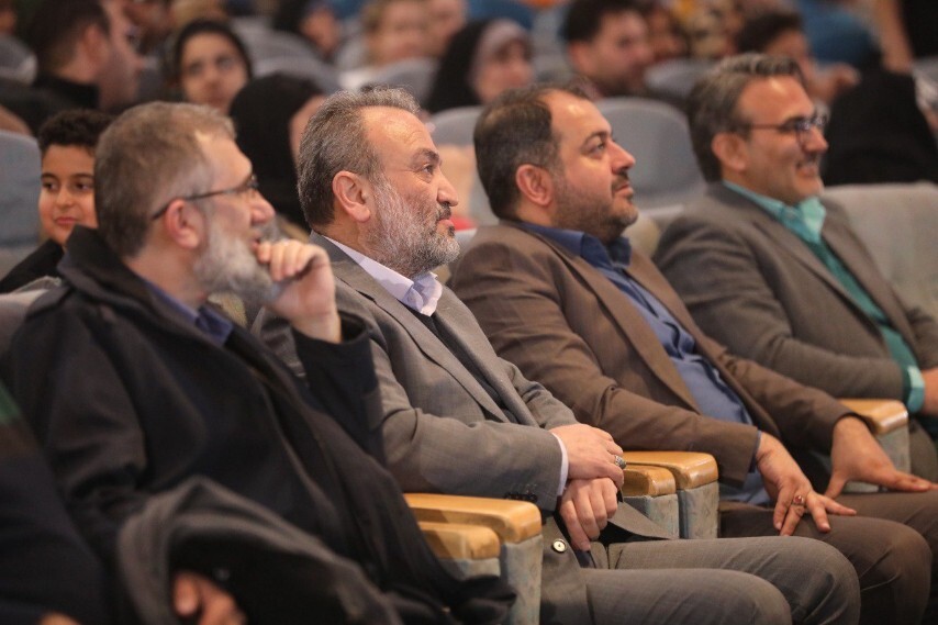 عشق مردم کرج به حضرت علی (ع) در جشن باشکوه به نام پدر عشق مردم کرج به حضرت علی (ع) در جشن باشکوه به نام پدر