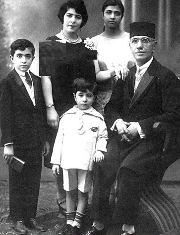 آغاز صدارت ۱۳ ساله هویدا