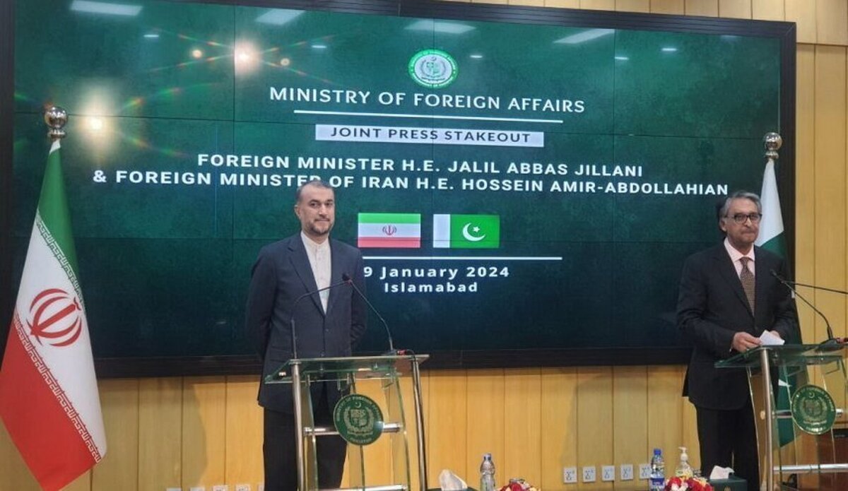 امیرعبداللهیان در کنفرانس مطبوعاتی با همتای پاکستانی خود در اسلام‌آباد گفت که ایران و پاکستان به تروریست‌ها مجال نخواهند داد که به روابط و امنیت دو کشور لطمه وارد کنند.