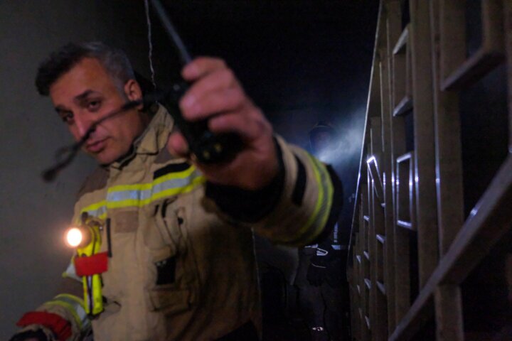 ببینید | مهار آتش سوزی پست برق ایستگاه مترو شوش | آتش ارتباطی با واگنها نداشت ببینید | مهار آتش سوزی پست برق ایستگاه مترو شوش | آتش ارتباطی با واگنها نداشت