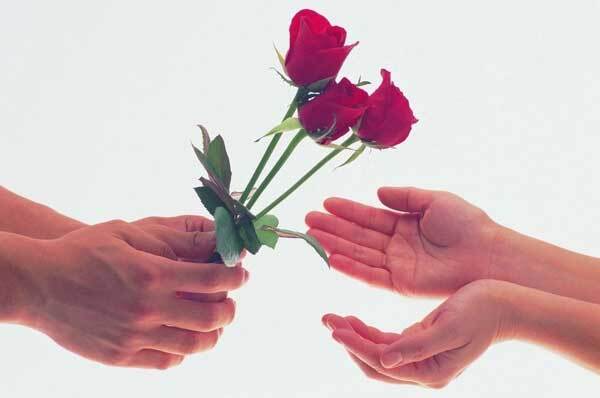 گل هیده دادن به همسر