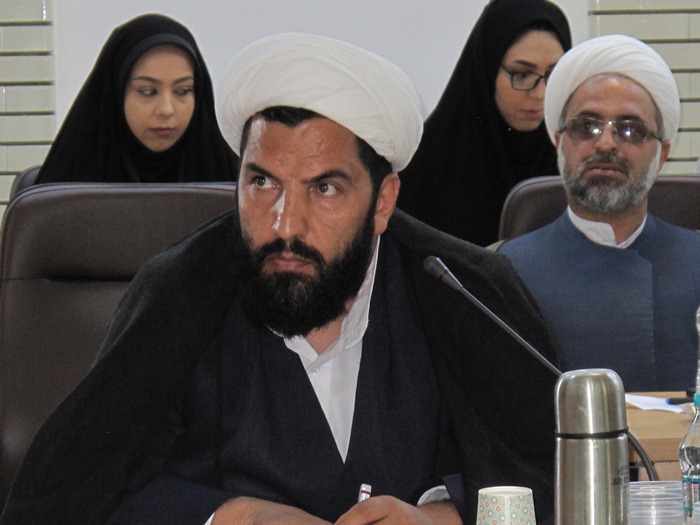 اقامه نماز عید فطر به امامت خطیب موقت جمعه شهرکرد در جوار مصلی بزرگ امام خمینی