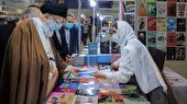 ببینید | مصاحبه با دختری که رهبر انقلاب از غرفه‌اش دیدن کردند