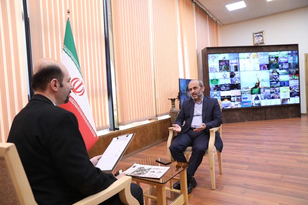 تعلل فراجا، مدیریت بحران را از دست رسانههای نظام خارج کرد تعلل فراجا، مدیریت بحران را از دست رسانههای نظام خارج کرد