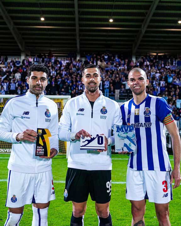 عکس | رکت ارزشمند طارمی با هم تیمی کانادایی