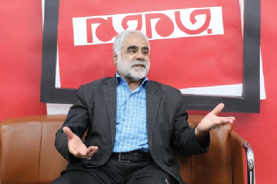 عشق متقابل امام  و مردم