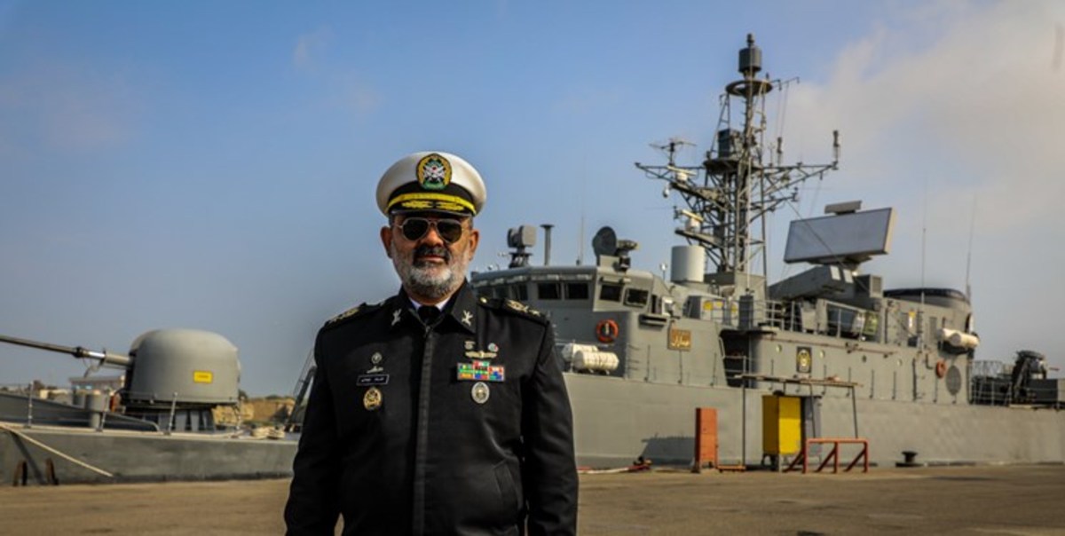 فرمانده نیروی دریایی ارتش از شکل‌گیری ائتلاف های جدید منطقه‌ای و فرامنطقه‌ای خبر داد و گفت: ائتلاف مشترک نیروی دریایی ایران با کشور‌های منطقه از جمله عربستان، امارات، قطر، بحرین و عراق به‌زودی شکل می‌گیرد.