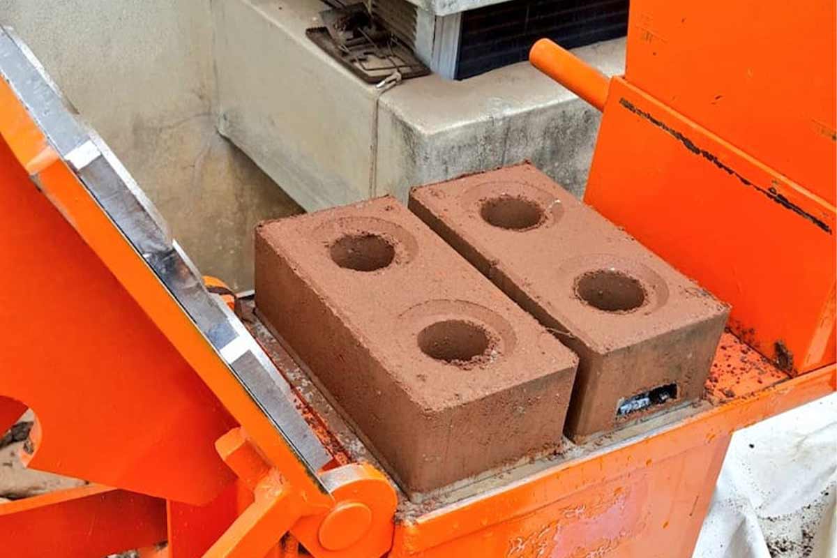 نحوه تشخیص کیفیت انواع آجر نحوه تشخیص کیفیت انواع آجر