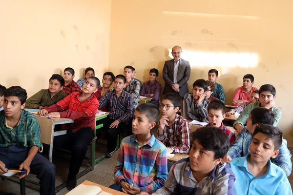 توجه به گونه نمایشی در چالش تهاجم فرهنگی توجه به گونه نمایشی در چالش تهاجم فرهنگی