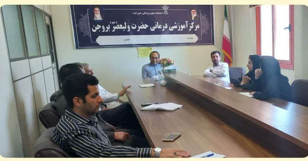 باید به جای رئیس بیمارستان بروجن، رئیس دانشگاه علوم پزشکی شهرکرد یا معاونت توسعه این دانشگاه برکنار می شد.