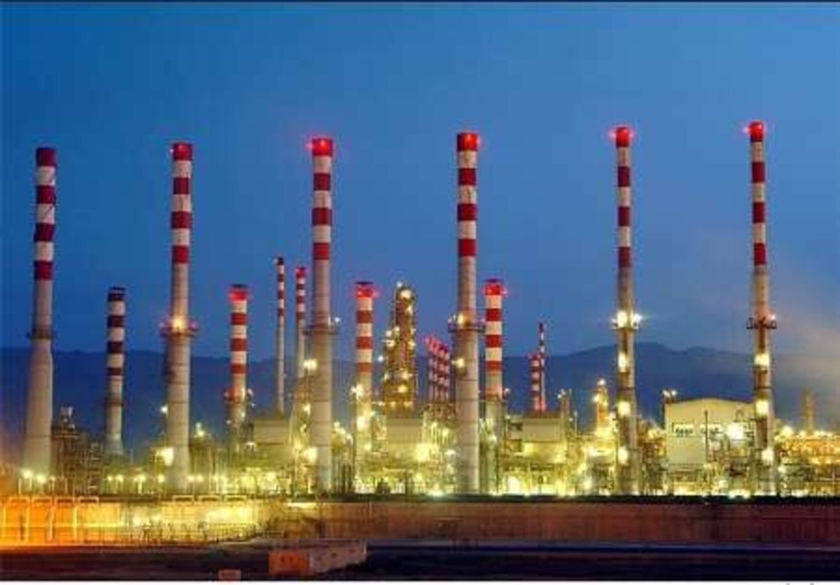 مدیرعامل شرکت نفت ستاره خلیج فارس گفت: واحد تولید گازوئیل یورو ۵ در این پالایشگاه هم اکنون وارد مدار شده که استانداردهای زیست محیطی را دارد.