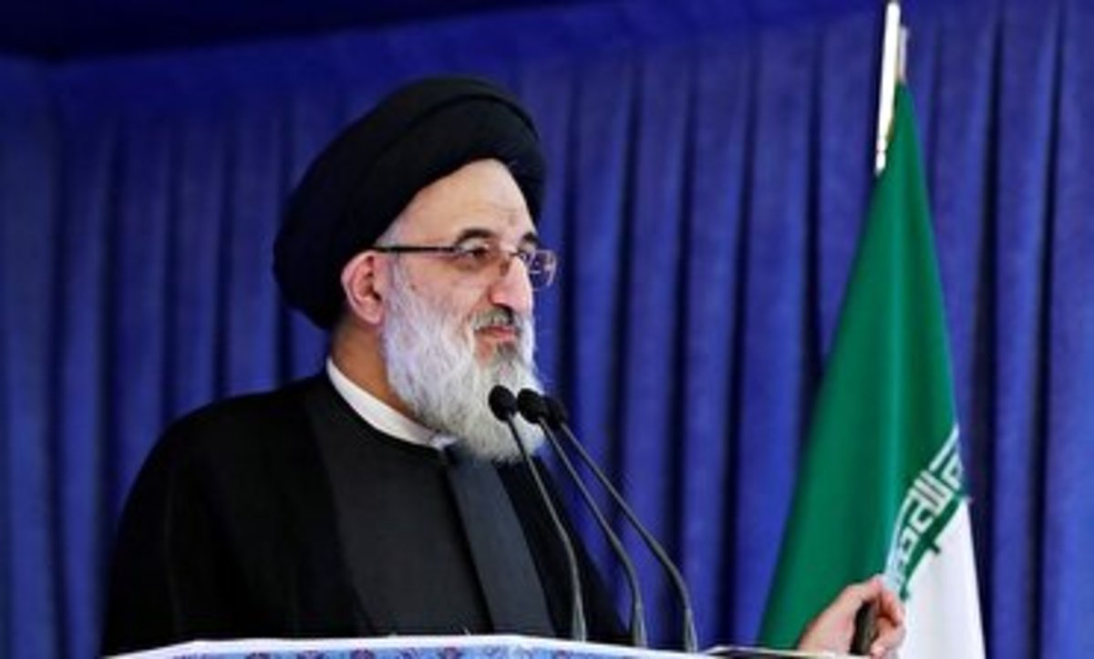 امام جمعه کرج گفت: کشور‌های منطقه باید بدانند که امنیت تنها با حضور ایران شکل خواهد گرفت.
