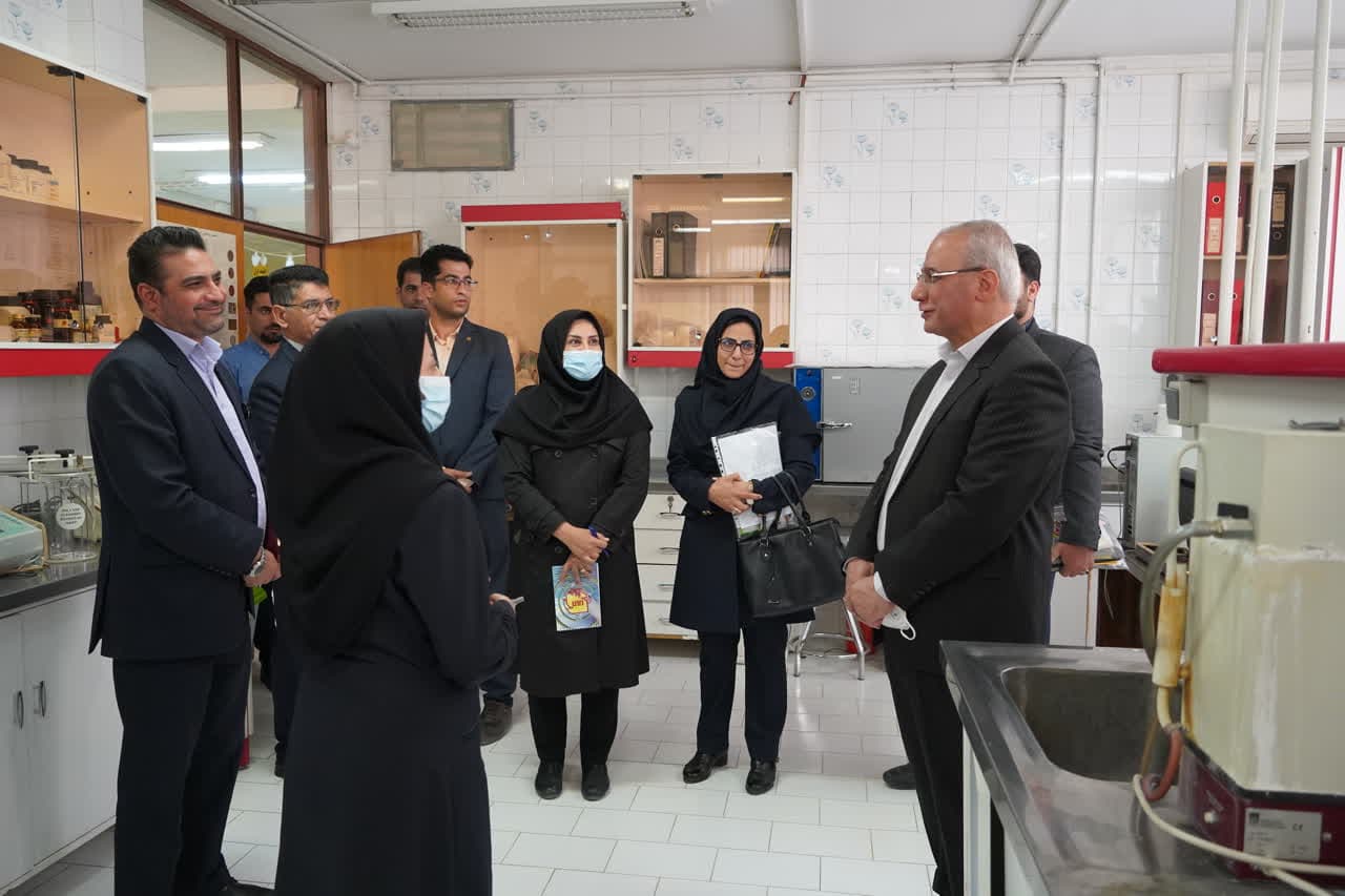 اداره کل استاندارد باید تولید بهتر، کالاهای بهتر و شرایط بهتر را برای زندگی مردم فراهم کند اداره کل استاندارد باید تولید بهتر، کالاهای بهتر و شرایط بهتر را برای زندگی مردم فراهم کند