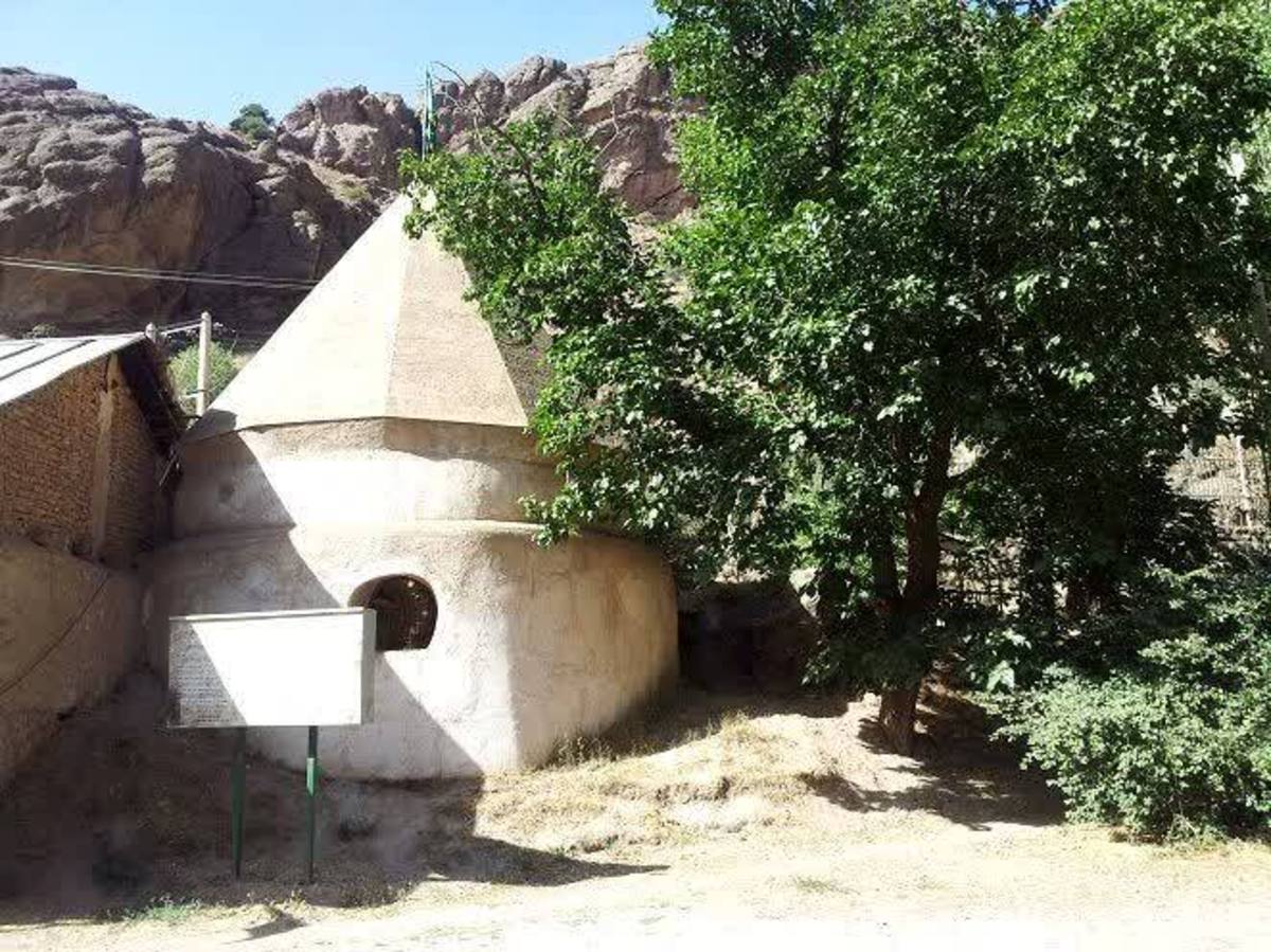 مرمت بنای امامزاده تاریخی هارون (ع) در طالقان کلید خورد