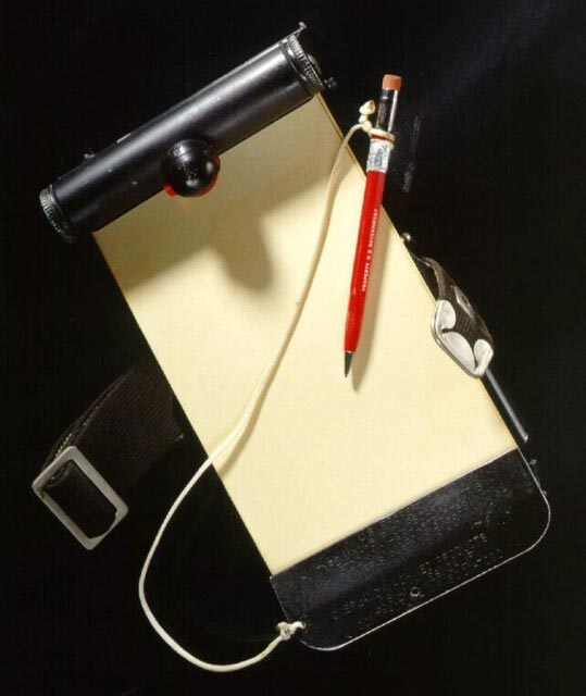 عکس | مداد؛ سلاحی کشنده برای فضانوردان در فضا عکس | مداد؛ سلاحی کشنده برای فضانوردان در فضا